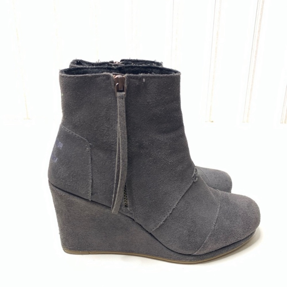 Toms Grey Desert Wedge Ankle Booties 340